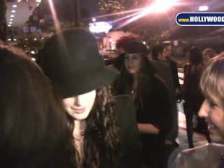 Rumer Willis Takes on Street Interview, Paps at Trousdale