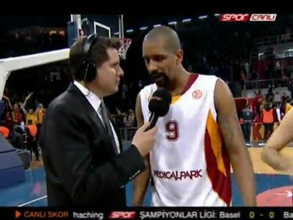 Galatasaray-Efes maç sonu görüntüleri.