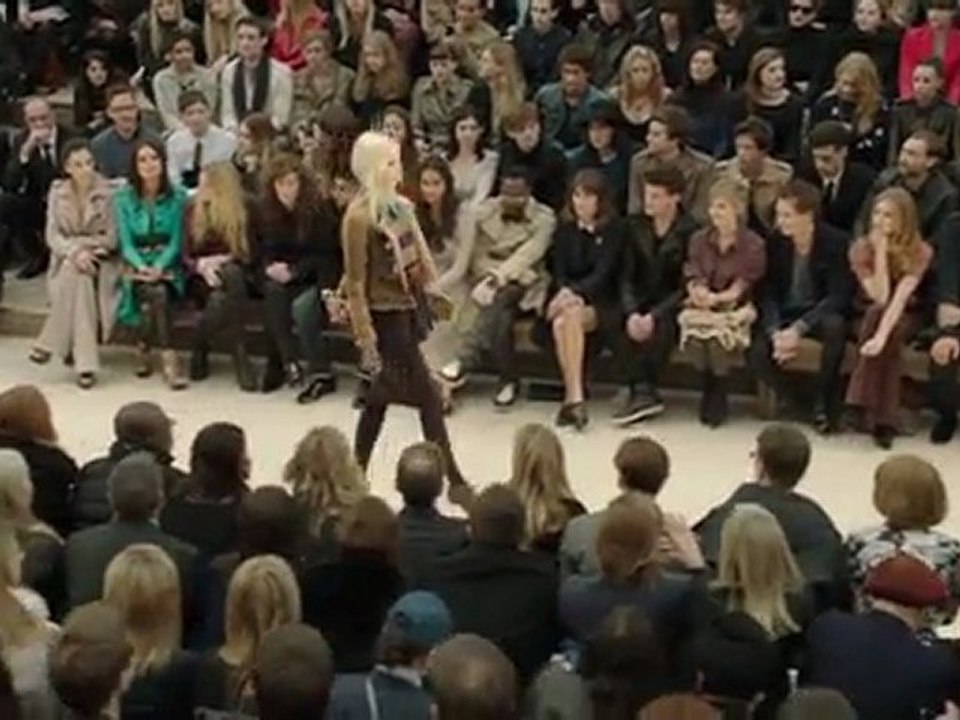 Burberry Prorsum Womenswear Autumn-Winter Show 2012 (21/02/2012)