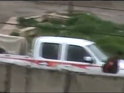 فري برس حماة مداهمات الجيش لحي الأربعين بآلياته 17 2 2012