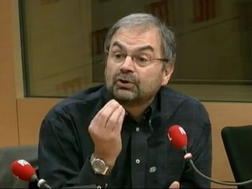 "Faites-vous encore confiance aux syndicats pour défendre vos droits ?" : le "Débat" avec François Chérèque, secrétaire général du syndicat CFDT