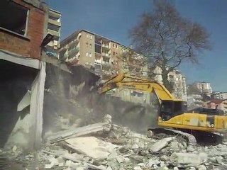 AVM'NİN YERİ HAZIR HALE GETİRİLİYOR