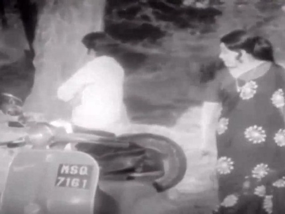 KANAVAN MANAIVI - Raja Vandhar