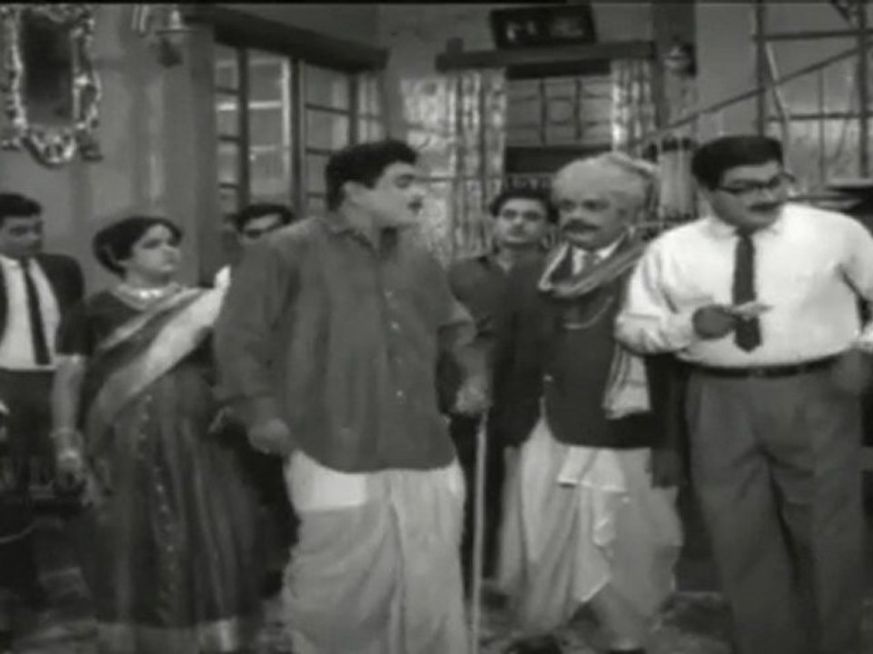 Bandhipotu Dongalu - Doctor And His Wife Sad