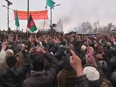 Afghans protest over Koran desecrations