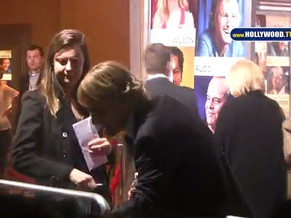 Reese Witherspoon, Owen Wilson Hit 'How Do You Know' Premiere