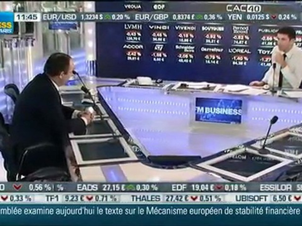 Olivier Delamarche -1 minute de silence pour la Grèce