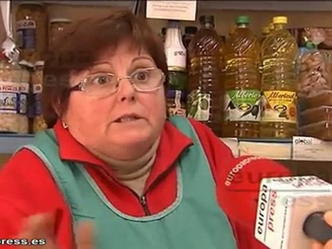 Un hombre acuchilla y golpea a su mujer en Sevilla