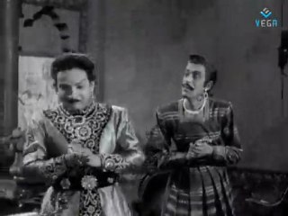 Sarangadhara -  Nambiar Suspecting Sivaji Ganesan In love