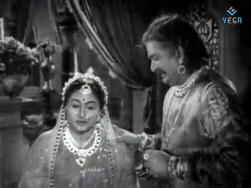 Sarangadhara - Santha Kumari Disappointed By Ranga Rao