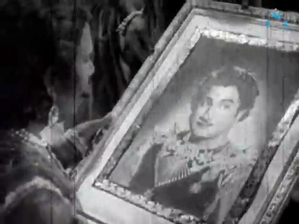 Sarangadhara -  Ranga Rao And Santha Kumari Talking About Sivaji's Marriage