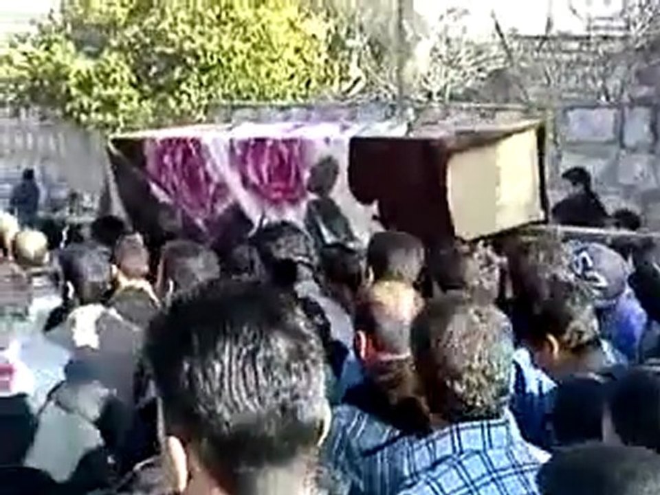 فري برس   تشييع الشهيد عبد القادر أحمد محمد في قرية لأبزمو التابعة لمنطقة الأتارب المحتلة  19 2 2012