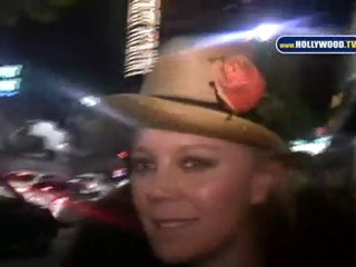 Peta Wilson Wishes Us a Merry, Merry Christmas