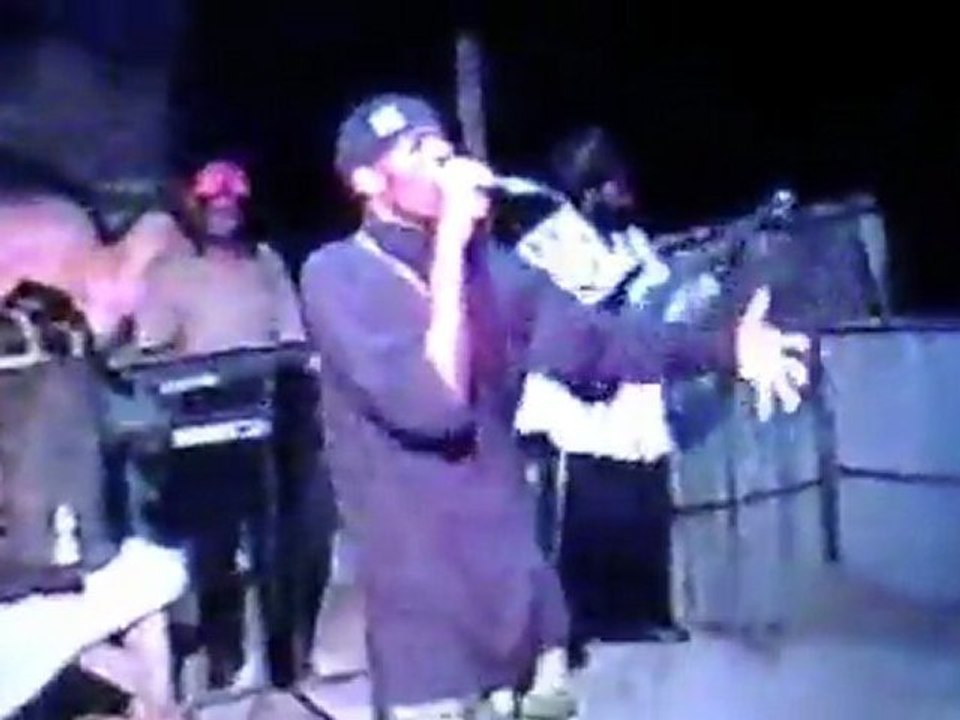 Mr. PECK, LIVE @ DE BUSS (pt2) IN NEGRIL JAMAICA, "TURTLEMANTV"