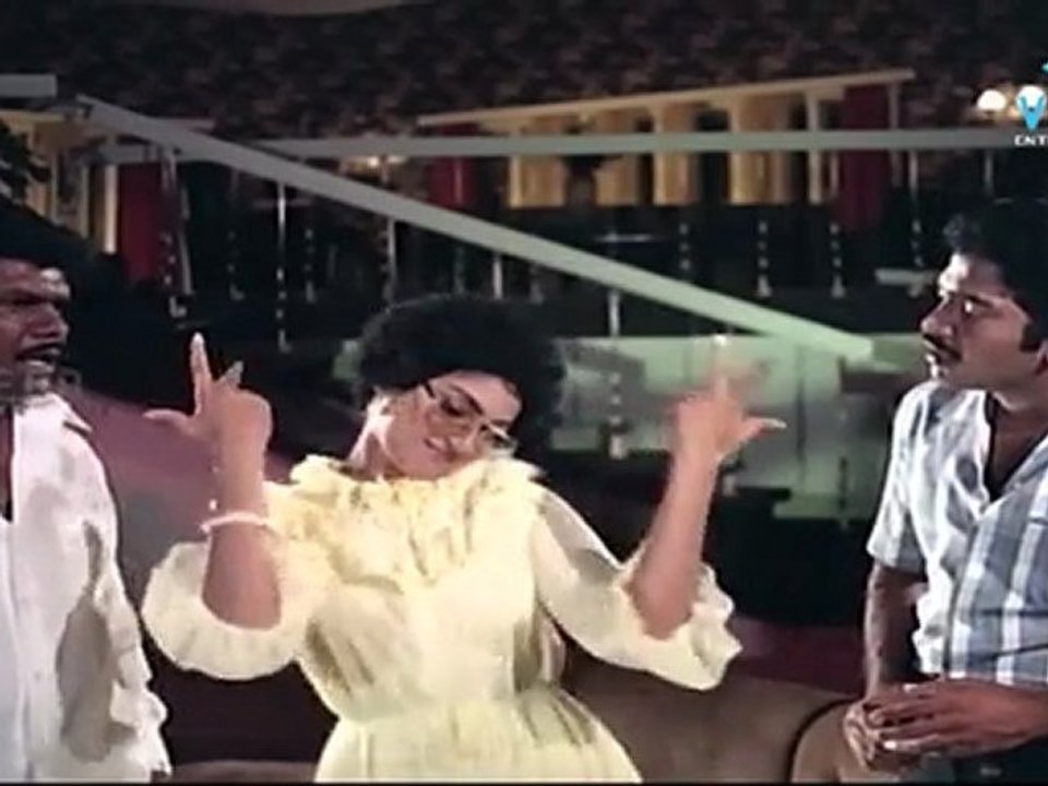 City Rowdy - Rajashekar Catches Madhavi