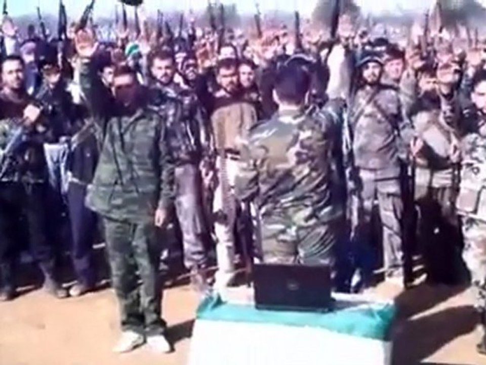 فري برس   تشكيل كتيبة الشهيد مشعل تمو في خان شيخون بقيادة النقيب أحمد جوباسي