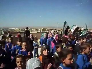 فري برس   ادلب معرشورين مظاهرة طلابية 20 2 2012