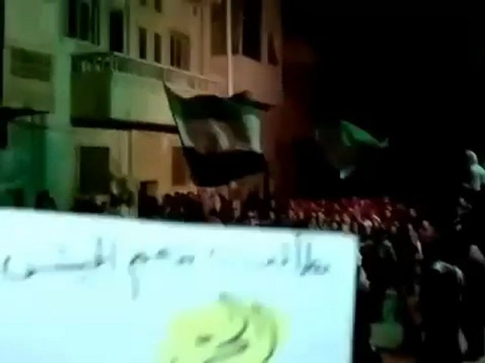 فري برس   حماة المحتلة مظاهرة اشاوس حي طريق حلب القديم 20 2 2012 ج2