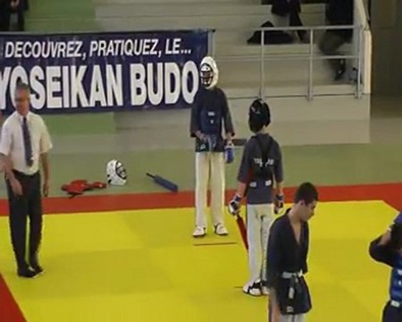 1er combat baton Morgan RYON vs Charlie JUSSEAU championnat de bourgogne fev 2012
