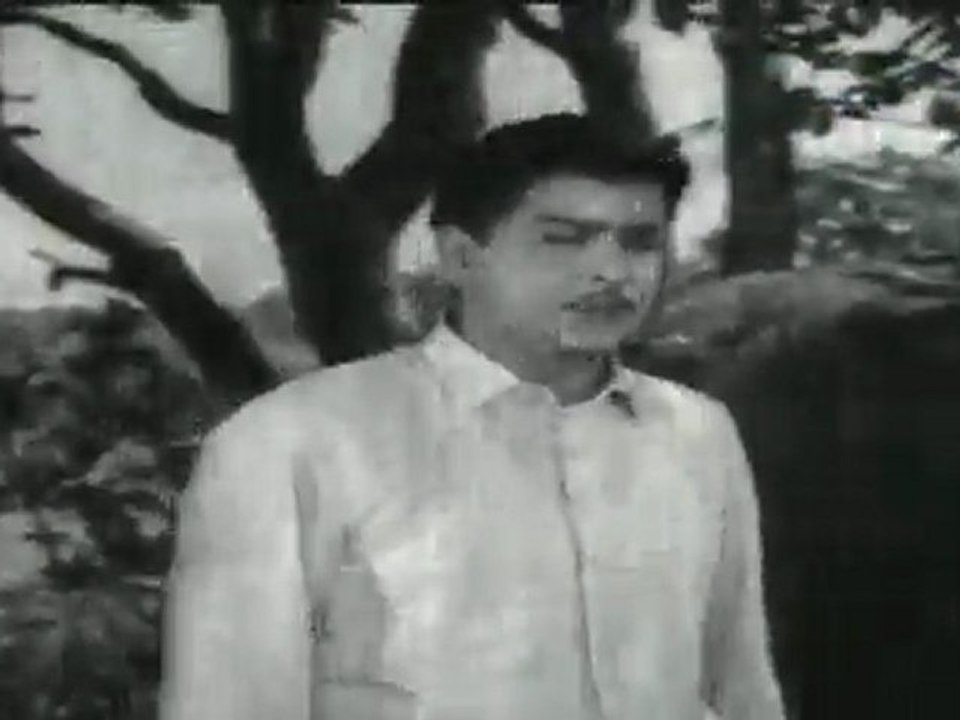 Bandhipotu Dongalu - Malli Expresses Her Love