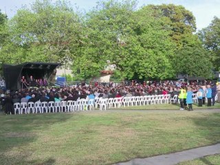 Un an après, Christchurch rend hommage aux victimes du séisme