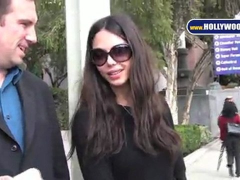 Oksana and Mel Gibson Leave the Courthouse