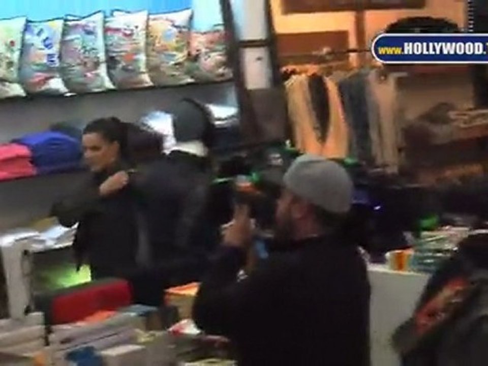 Khloe Kardashian, Lamar Odom, and Rob Kardashian go shopping at Kitson