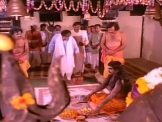 Devi Parasakthi - Zamindar in conversation with Tantri