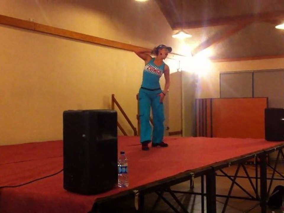 Lili Zumba : Saba le Dancefloor (en mode Solo) - (Helfaut)