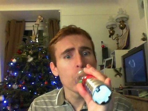 Wiwi égratigne down with the trumpets des Rizzle Kicks