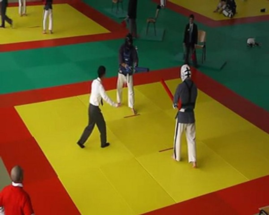 Final 3eme combat baton individuel David CLERC vs Frederic VERDURIER championnat de bourgogne février  2012