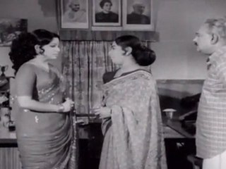 KANAVAN MANAIVI - Muthuraman Goes For Hunger Strike