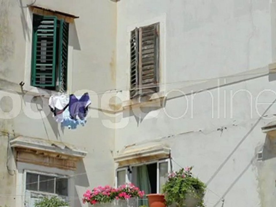 Clothes line in italy footage_009911