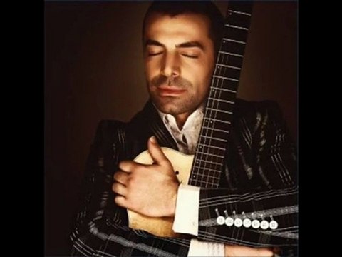 Özgür Akkuş Radyoda Yine Sezen Çalıyor