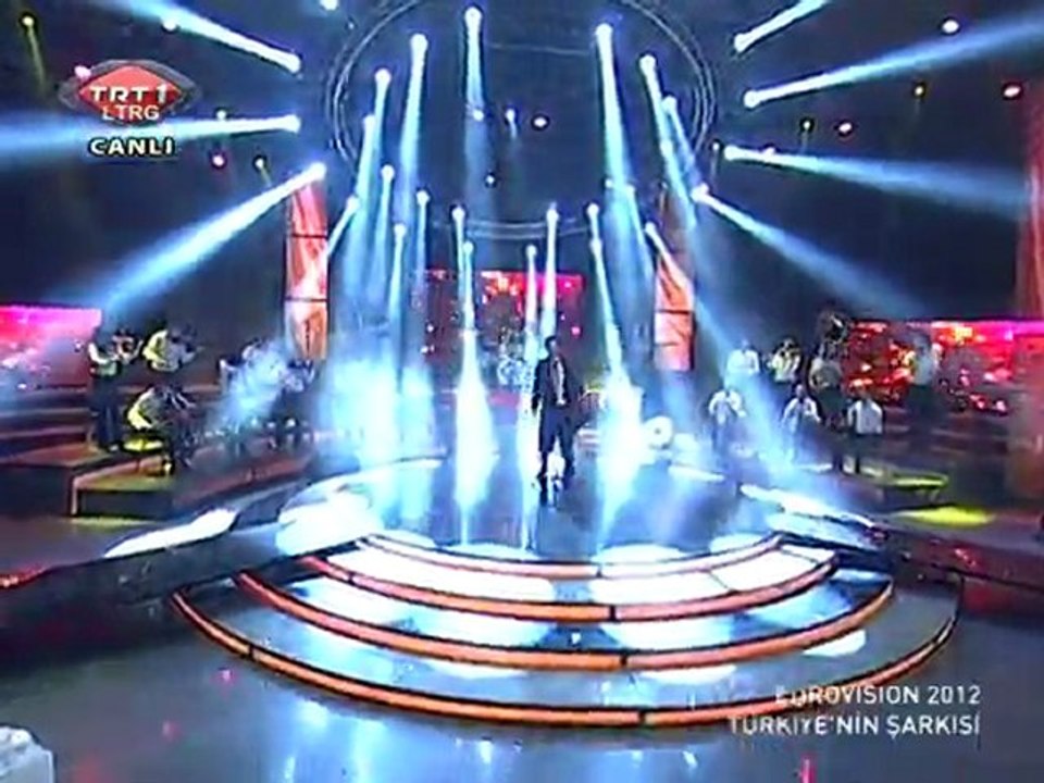 Can Bonomo - Love Me Back (Eurovision Sarkisi 2012 Türkiye)