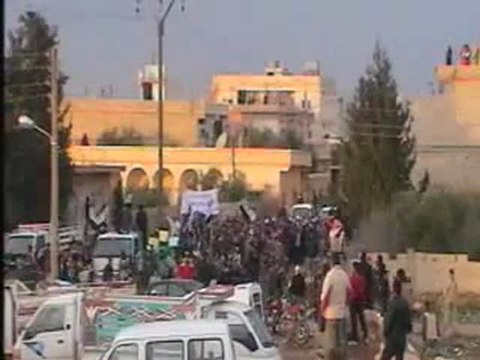 فري برس درعا الجيزة تشييع الشهيد رفعت يونس الطالب الى جنان الخلد 22 2 2012