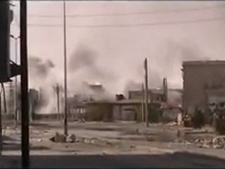 فري برس   حمص  باباعمرو شاهدوا كيف يتم قصف الحي لاتفوتوها 22 2 2012