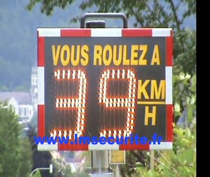 RADAR PEDAGOGIQUE PREVENTIF LUMINEUX DE VITESSE VIASIS BASICD VIATRAFFIC MEYTHET