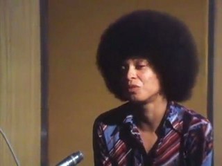 Angela Davis nous parle de son combat (Octobre 1975)