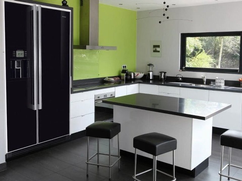 La gamme Glass Design by Haier (en anglais)