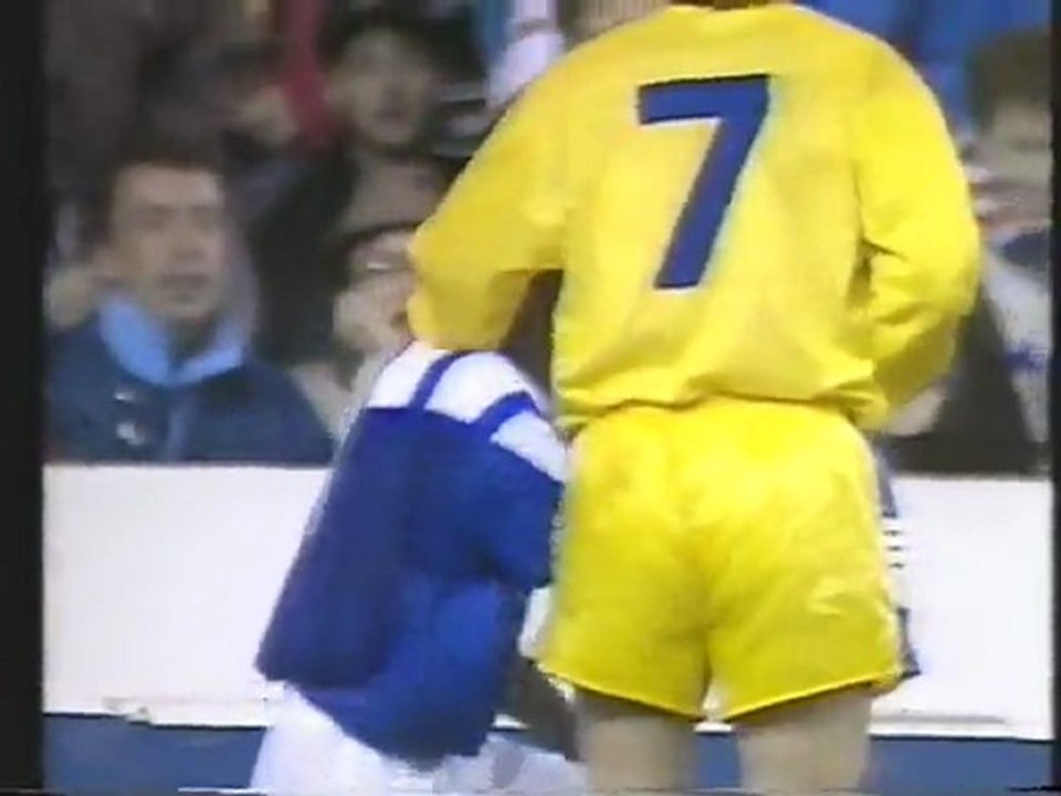 Leeds and Rangers - The Battle of Britain 1992 (Part 1 of 2)