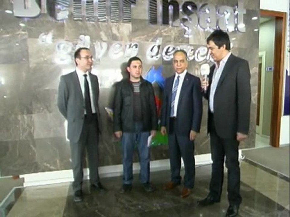 Demir İnşaat'ın Çekiliş Talihlisi Evini Teslim Aldı www.emlaklobisi.com 2012 ilhan çamkara