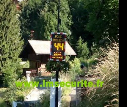 RADAR PEDAGOGIQUE PREVENTIF LUMINEUX DE VITESSE VIASIS PLUS VIATRAFFIC AISNE