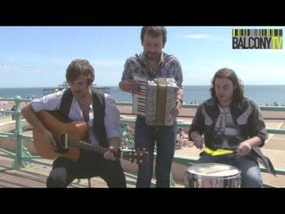 GYPSY AND THE WOLF - I'M NOT THE ONE (BalconyTV)