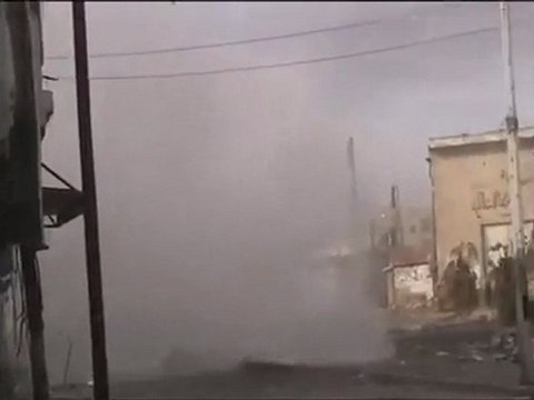 فري برس حمص باباعمرو قصف الحي لعن الله الصامتين 22 2 2012 ج2