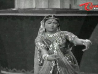 Balay Ammayilu Songs - Daagudu - NTR - Savithri