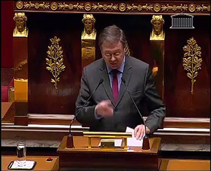 Jean Mallot - Transport aérien : la droite s'attaque au droit de grève