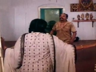 Dongakollu -  Rajendra Prasad Knows About Sumalatha's Incident