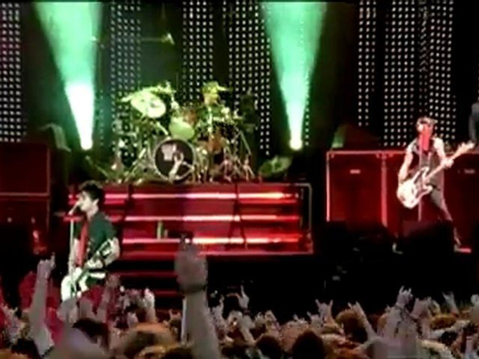 Green Day - Holiday [Live]