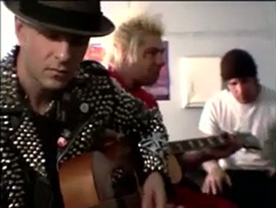 Rancid And Iggy Pop - No Fun